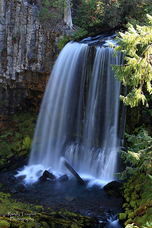 Warm Springs falls, Oregon