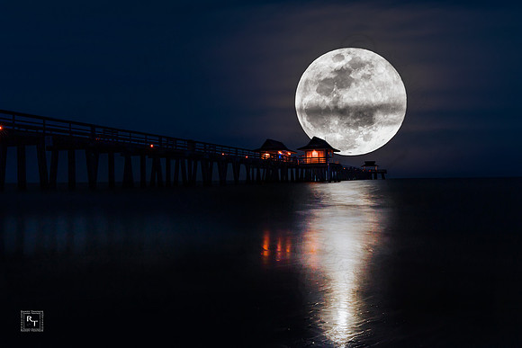 Moonset - Naples, Florida