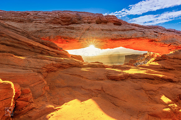 Mesa Arch - Canyonlands National Park